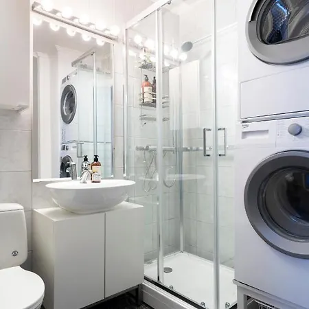 The Golden Lion Street Getaway Apartmán