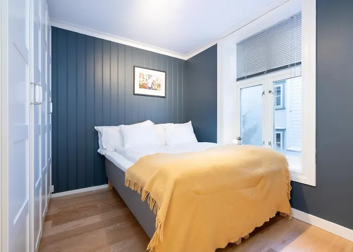 The Golden Lion Street Getaway * Trondheim