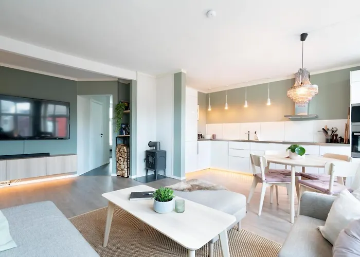 Apartment The Golden Lion Street Getaway Trondheim